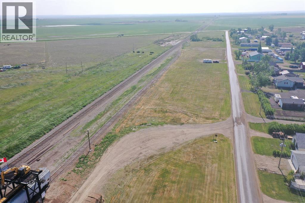 741 Railway Ave, Brant, Alberta  T0L 0L0 - Photo 7 - A2263660