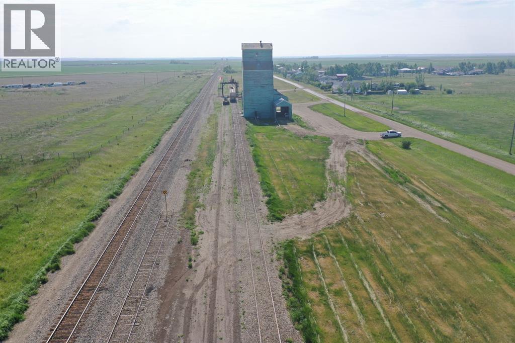 741 Railway Ave, Brant, Alberta  T0L 0L0 - Photo 19 - A2263660