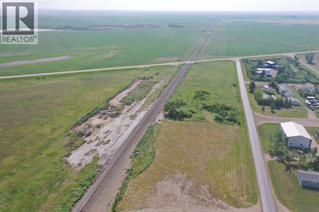 741 Railway Ave, Brant, Alberta  T0L 0L0 - Photo 8 - A2263660