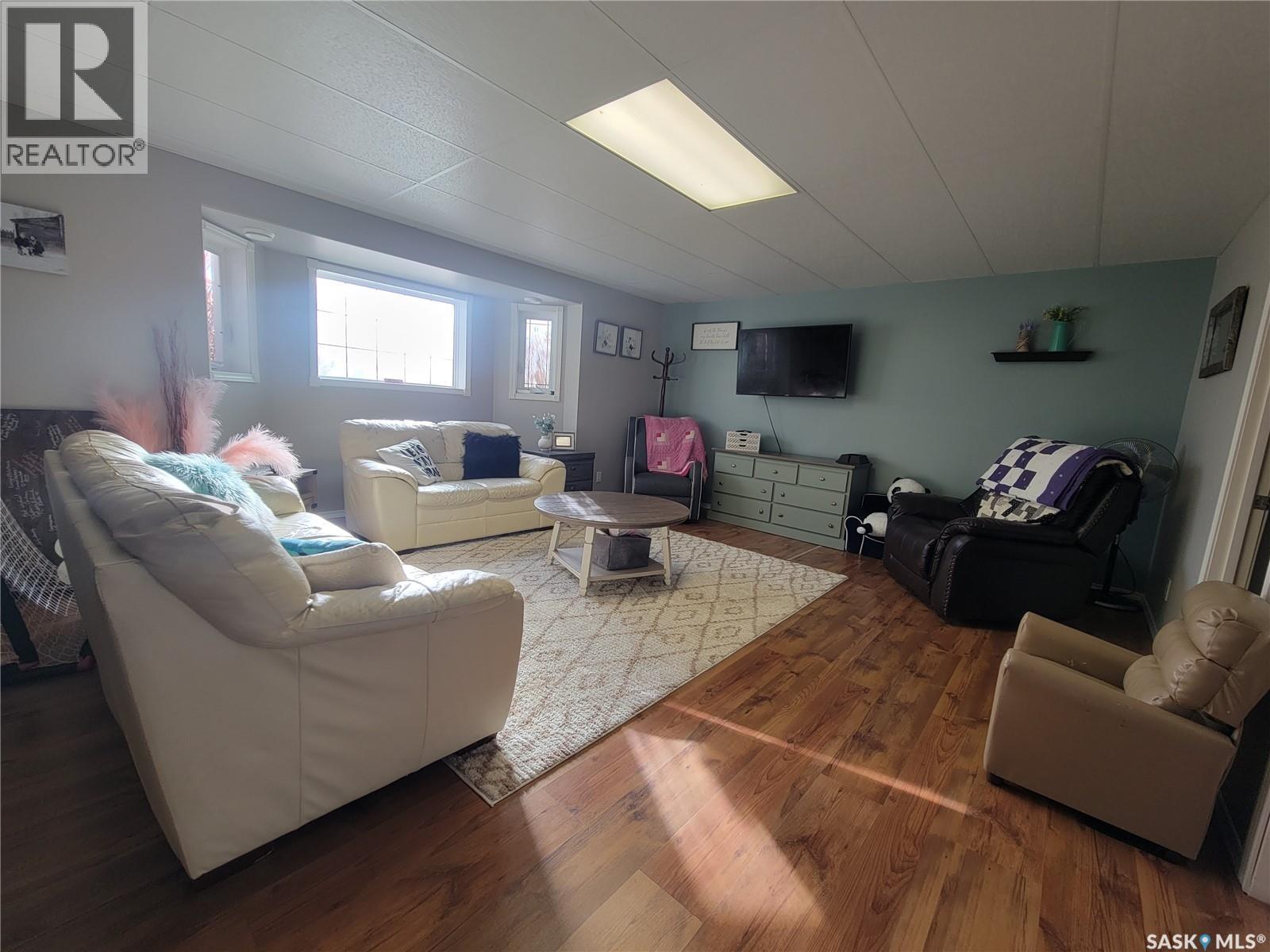 4702 Leader Street, Macklin, Saskatchewan  S0L 2C0 - Photo 31 - SK030799