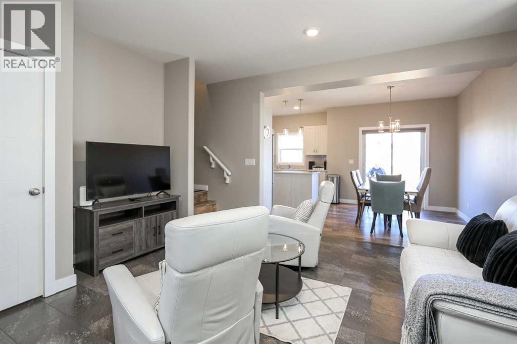 129 Ava Crescent, Blackfalds, Alberta  T4M 0M8 - Photo 4 - A2303873