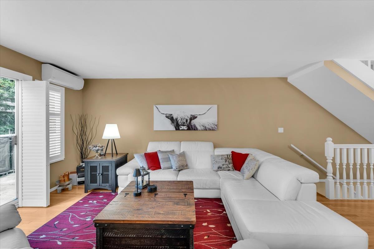 25 10045 154 Street, Surrey, British Columbia  V3R 4J5 - Photo 2 - R3103637