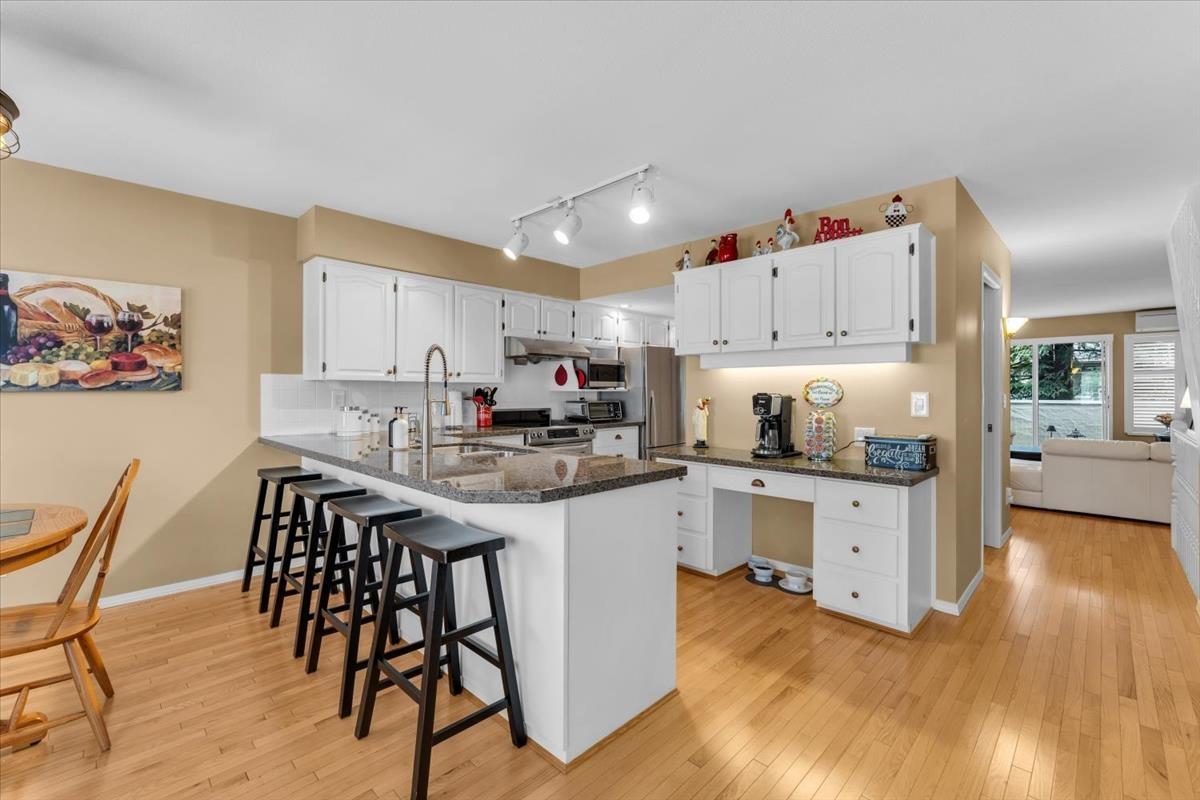 25 10045 154 Street, Surrey, British Columbia  V3R 4J5 - Photo 6 - R3103637