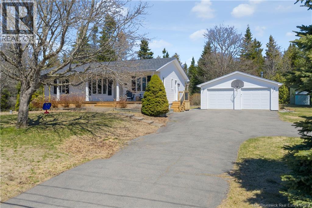 14 Anna Avenue, Rothesay, New Brunswick  E5S 1A3 - Photo 2 - NB137738