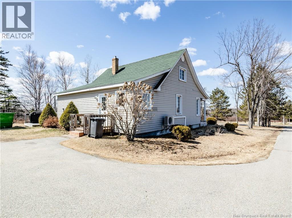 429 Saint-Athanase, Rogersville, New Brunswick  E4Y 2V7 - Photo 3 - NB137692
