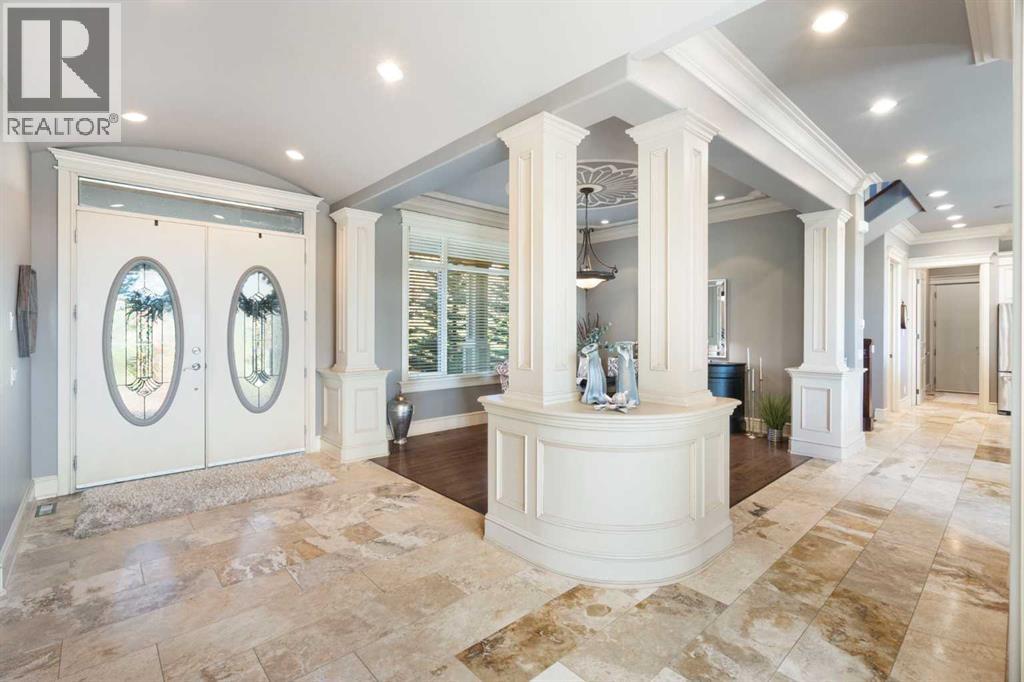 32045 Willow Way, Rural Rocky View County, Alberta  T4C 2Y4 - Photo 3 - A2304339