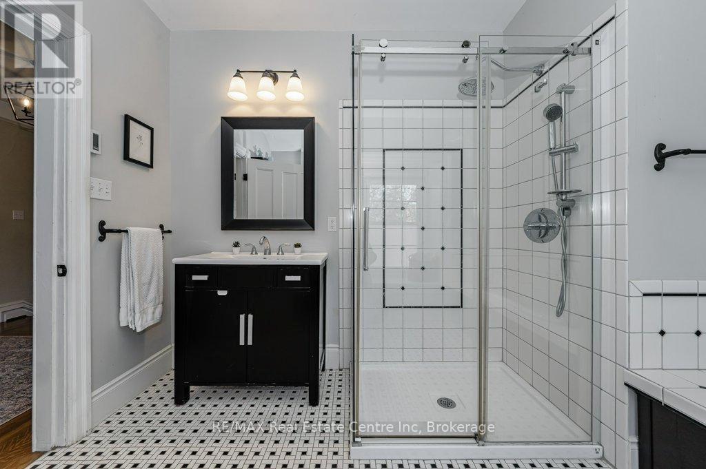 15 Liverpool Street, Guelph, Ontario  N1H 2K8 - Photo 25 - X12820796