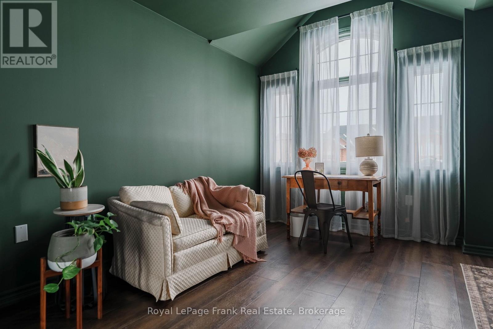 9 Michael Cummings Court, Uxbridge, Ontario  L9P 0E6 - Photo 10 - N12890578