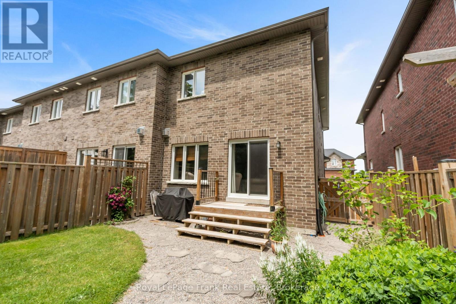 9 Michael Cummings Court, Uxbridge, Ontario  L9P 0E6 - Photo 19 - N12890578