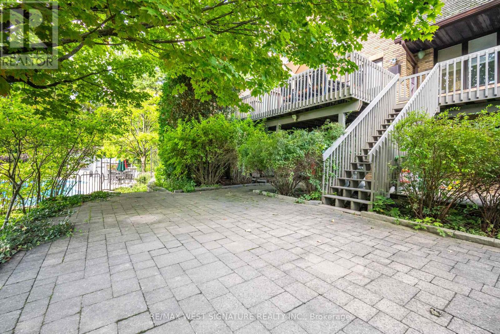 126 Curtis Crescent, King, Ontario  L7B 1C2 - Photo 32 - N13031986