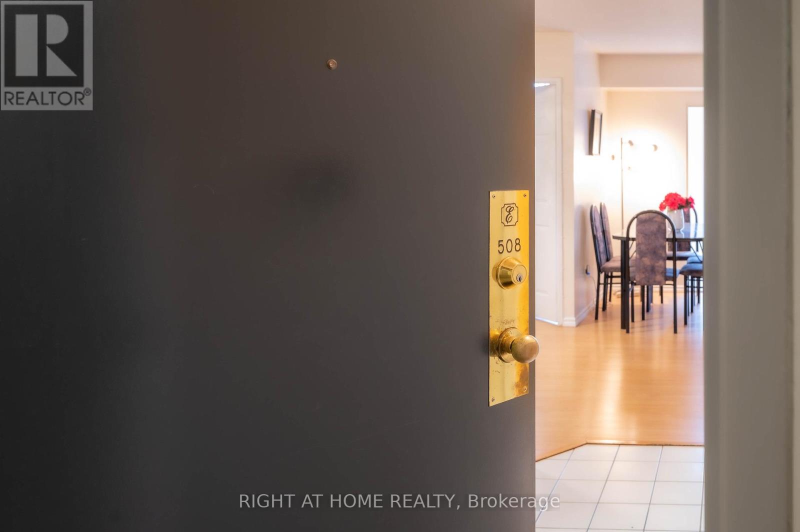 508 - 265 Enfield Place, Mississauga, Ontario  L5B 3Y7 - Photo 7 - W12983436