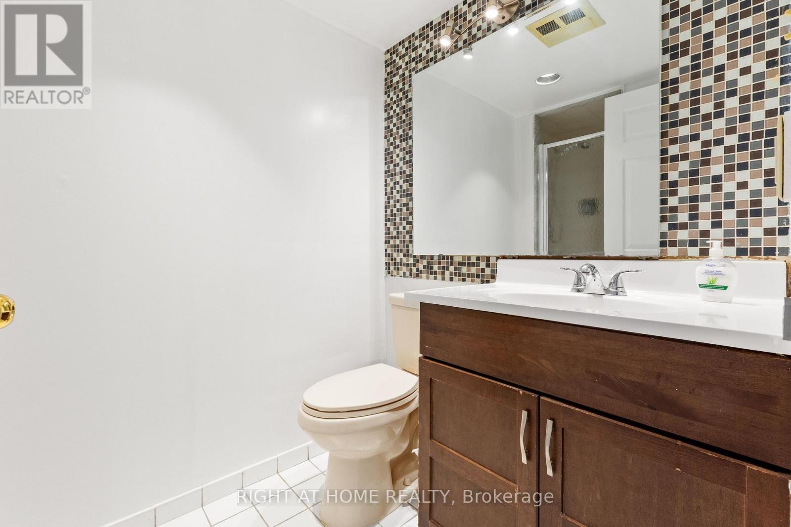 508 - 265 Enfield Place, Mississauga, Ontario  L5B 3Y7 - Photo 14 - W12983436