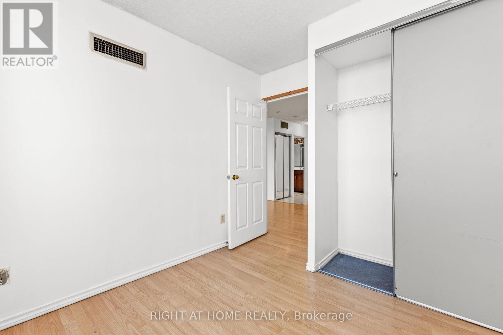 508 - 265 Enfield Place, Mississauga, Ontario  L5B 3Y7 - Photo 27 - W12983436