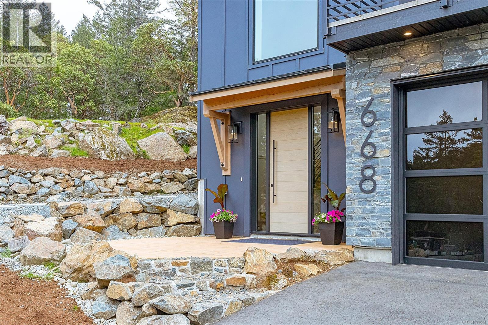 668 Southwood Dr, Highlands, British Columbia  V9B 6R9 - Photo 4 - 1033081