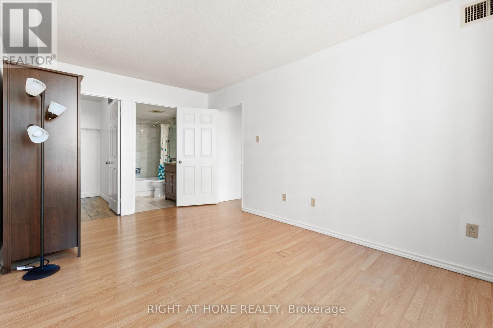 508 - 265 Enfield Place, Mississauga, Ontario  L5B 3Y7 - Photo 21 - W12983436