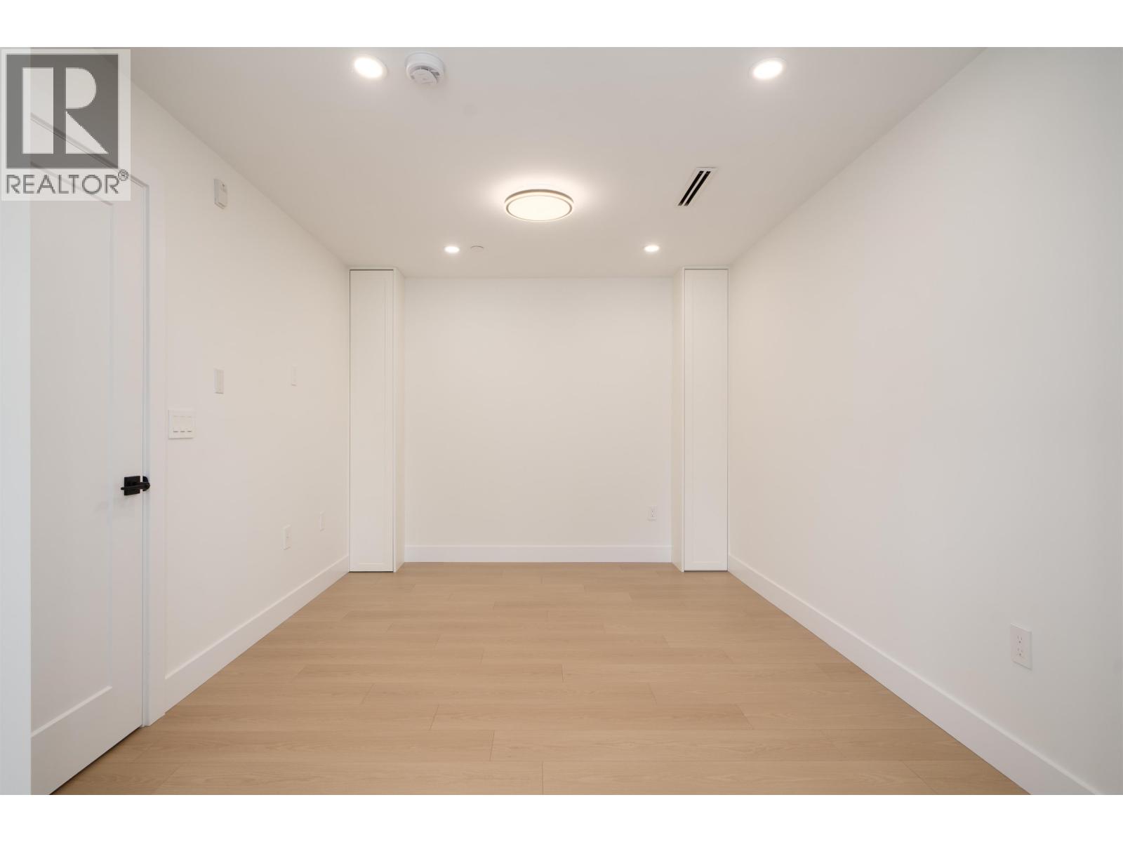 4830 Duchess Street, Vancouver, British Columbia  V5R 3L6 - Photo 15 - R3115059