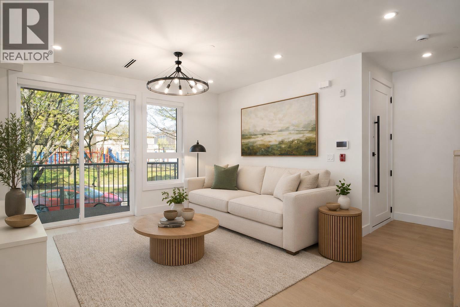 4830 Duchess Street, Vancouver, British Columbia  V5R 3L6 - Photo 6 - R3115059