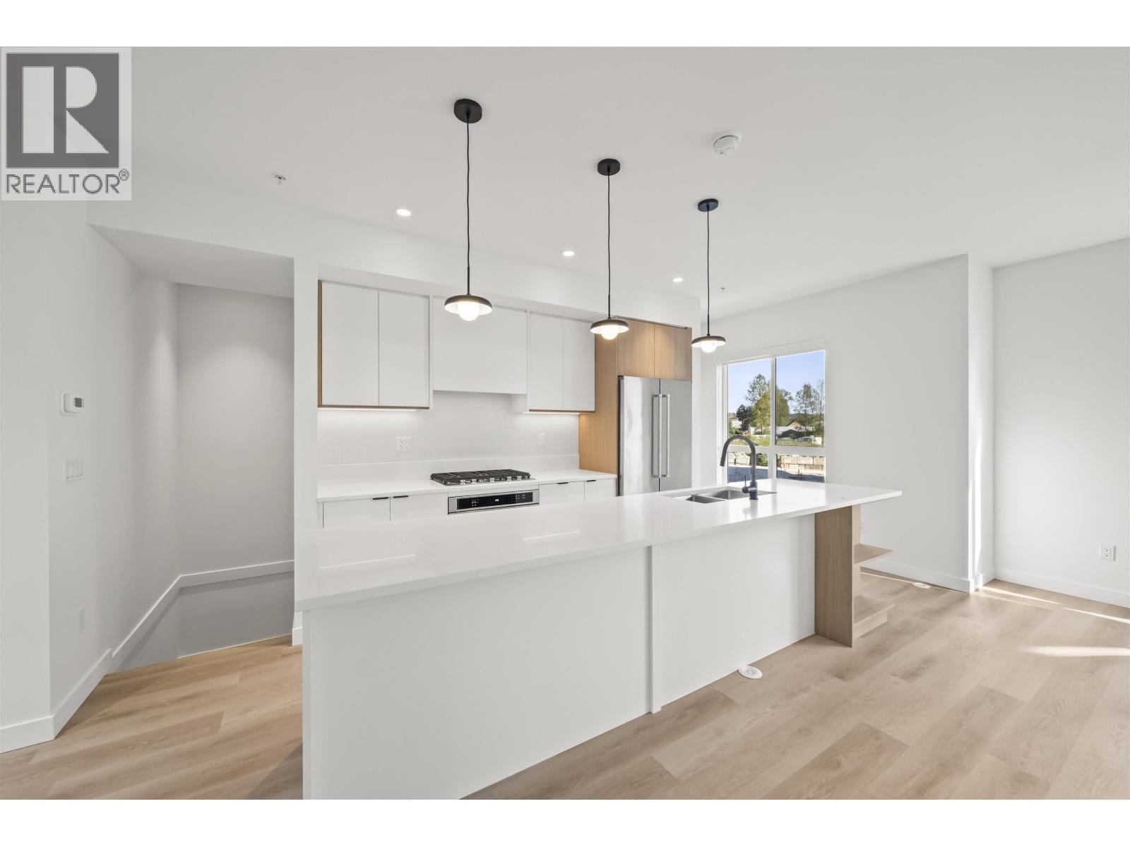 26 388 Duncan Street, New Westminster, British Columbia  V3M 0P9 - Photo 2 - R3115061