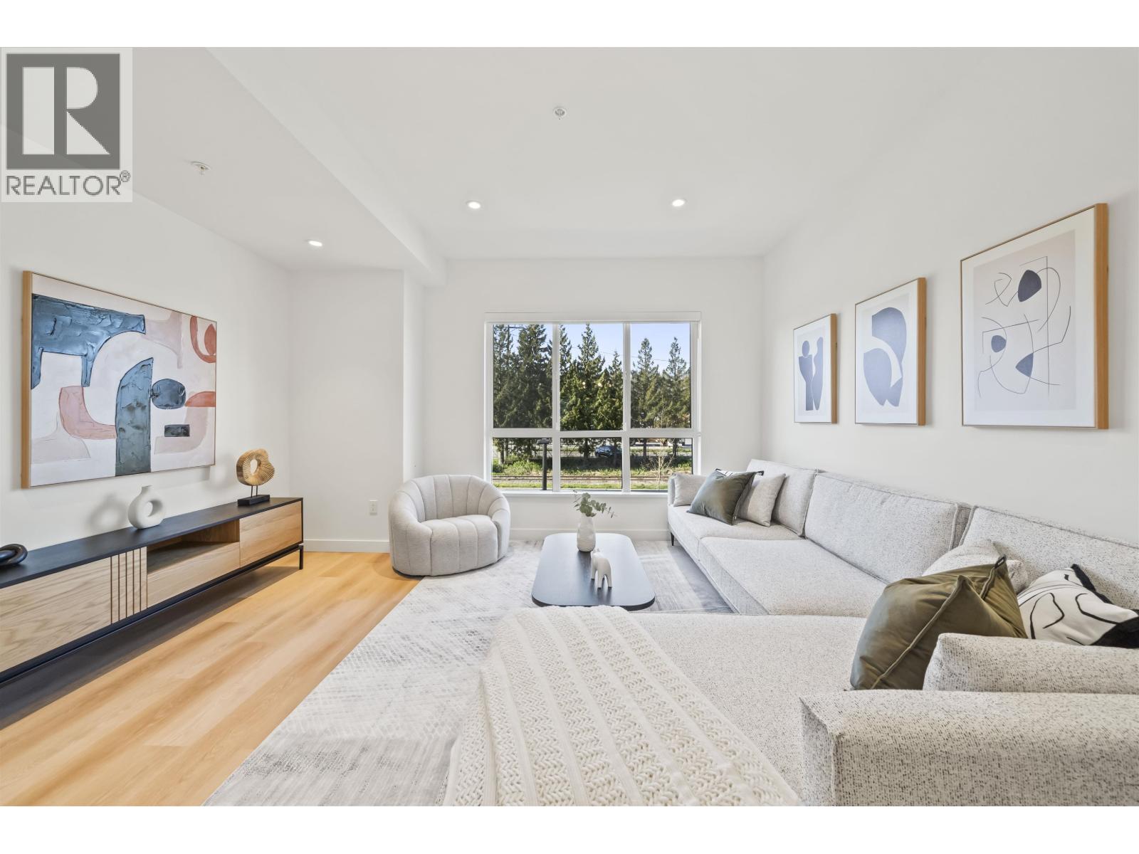 144 388 DUNCAN STREET, new westminster, British Columbia