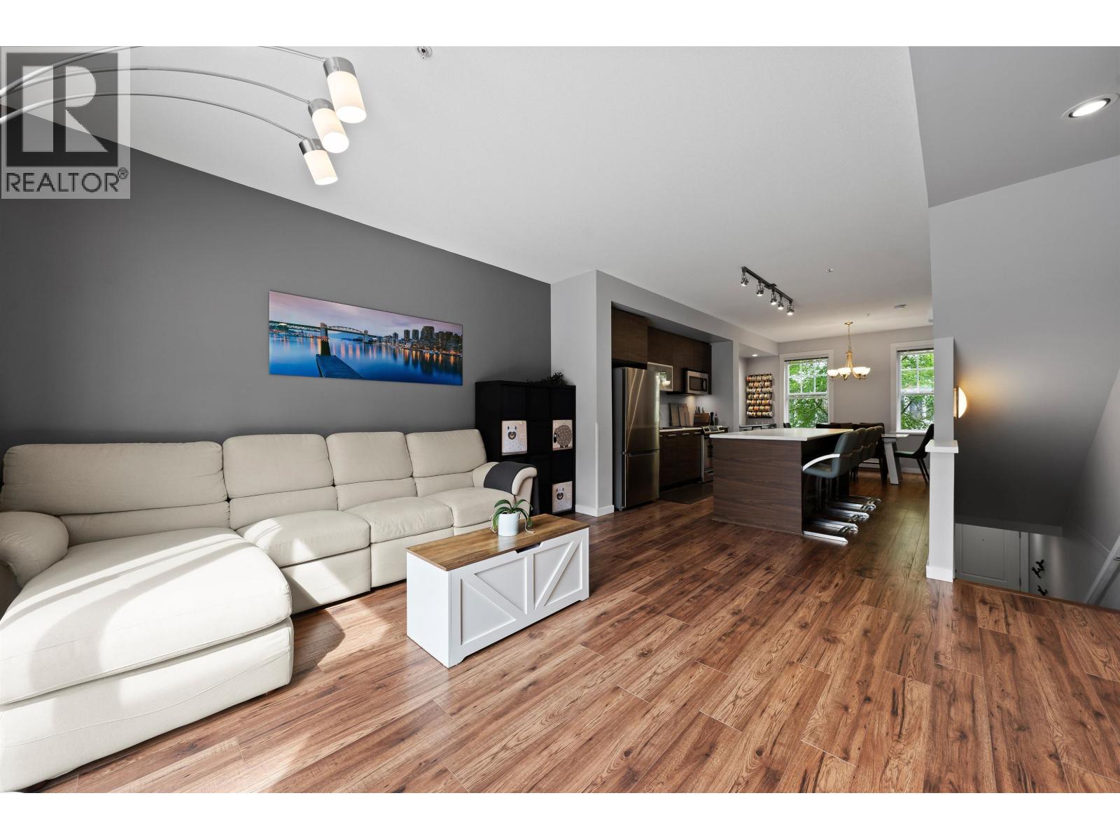 6 2495 Davies Avenue, Port Coquitlam, British Columbia  V3C 0B2 - Photo 4 - R3115075