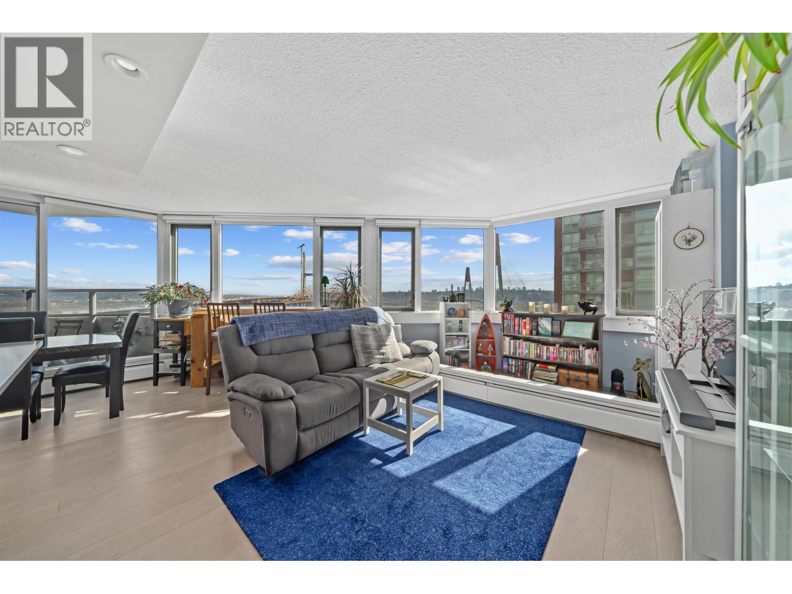 903 31 Elliot Street, New Westminster, British Columbia  V3L 5C9 - Photo 5 - R3115078