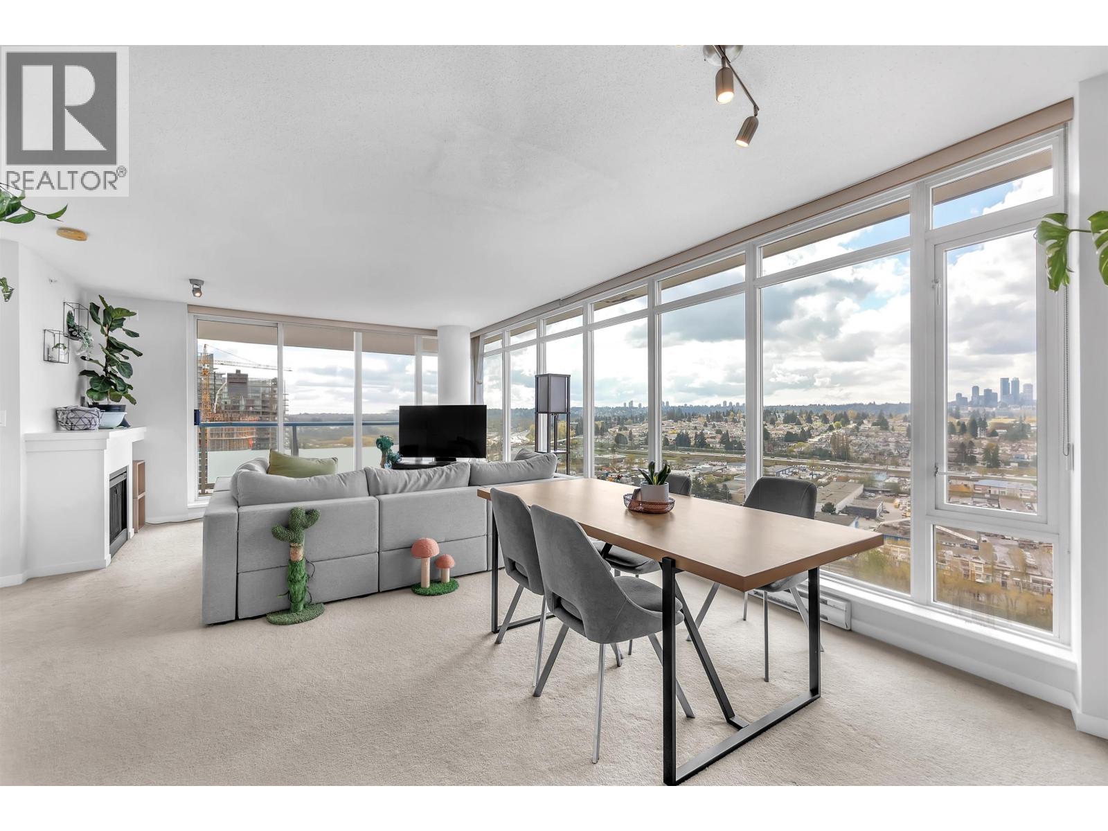 2707 2133 Douglas Road, Burnaby, British Columbia  V5C 0E9 - Photo 4 - R3115105