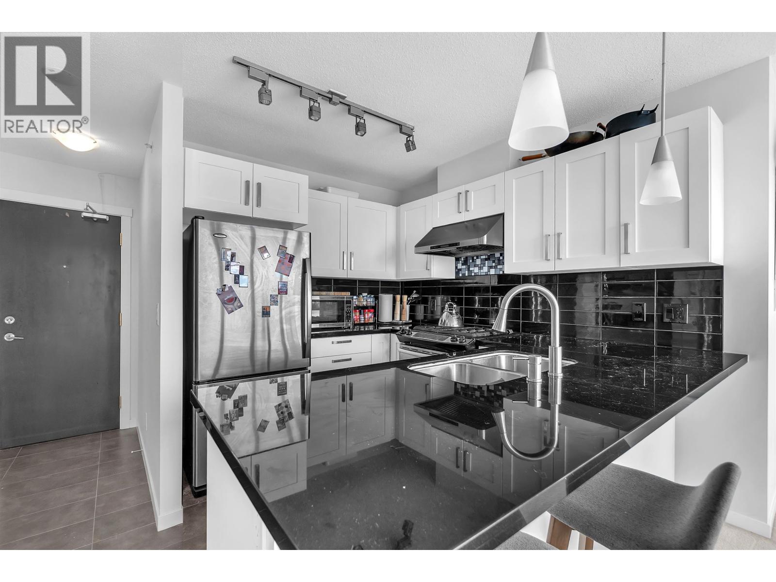 2707 2133 Douglas Road, Burnaby, British Columbia  V5C 0E9 - Photo 9 - R3115105