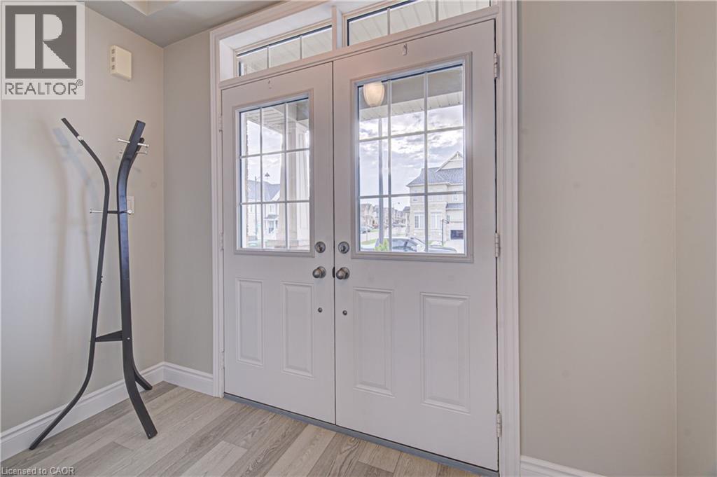 49 Duckworth Drive, Cambridge, Ontario  N3H 0C1 - Photo 3 - 40822303