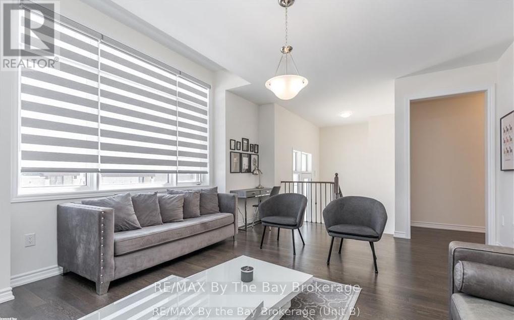 85 Sun Valley Avenue, Wasaga Beach, Ontario  L9Z 0N8 - Photo 3 - S13036506