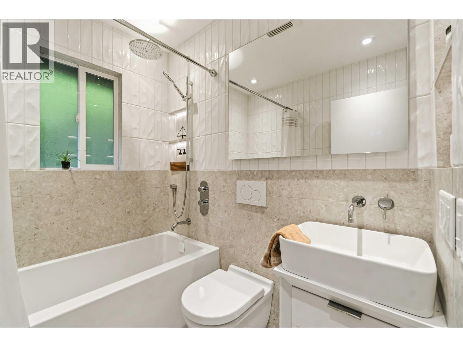 209 Clearview Drive, Port Moody, British Columbia  V3H 2S7 - Photo 15 - R3115074