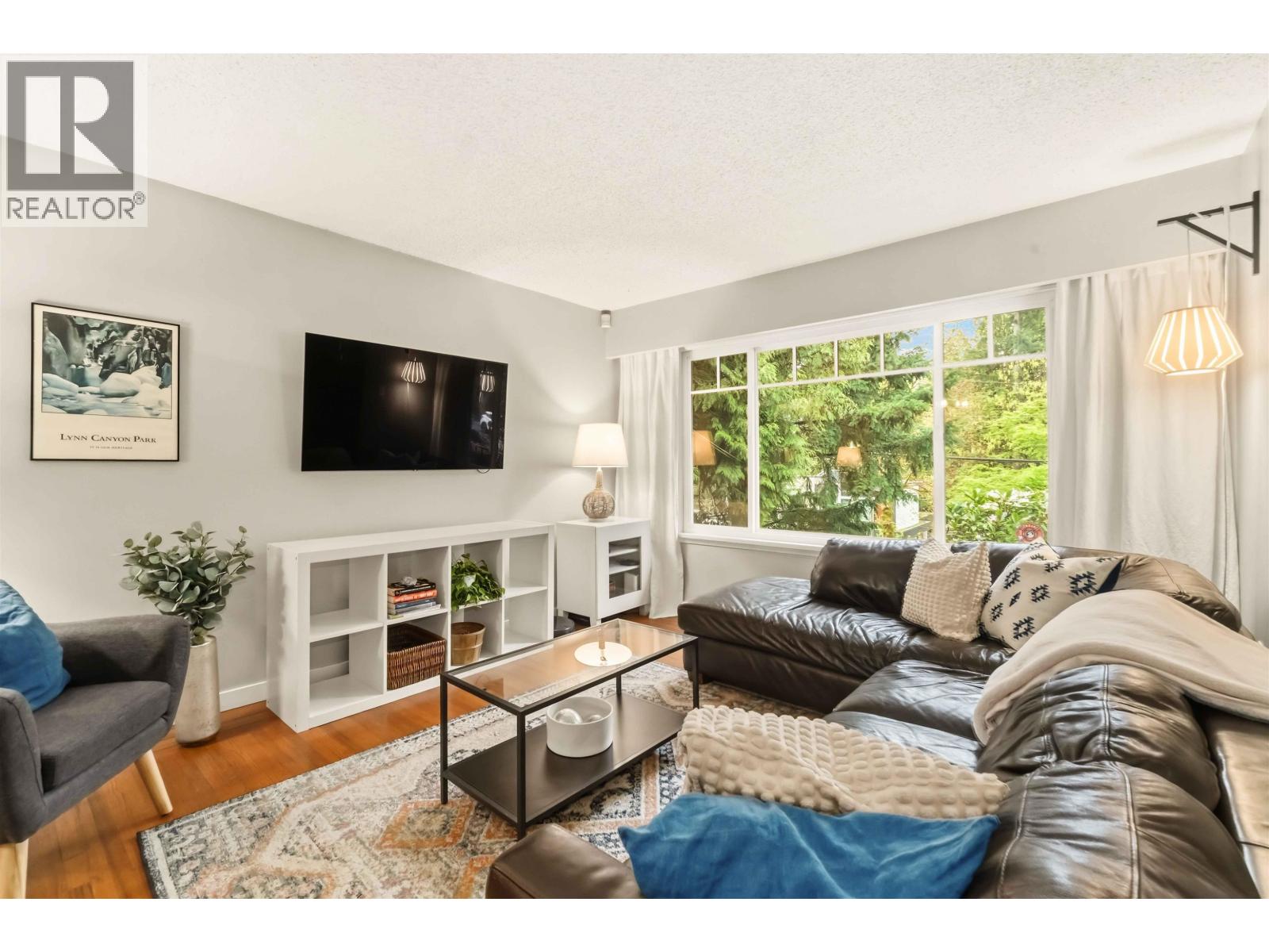 209 Clearview Drive, Port Moody, British Columbia  V3H 2S7 - Photo 6 - R3115074