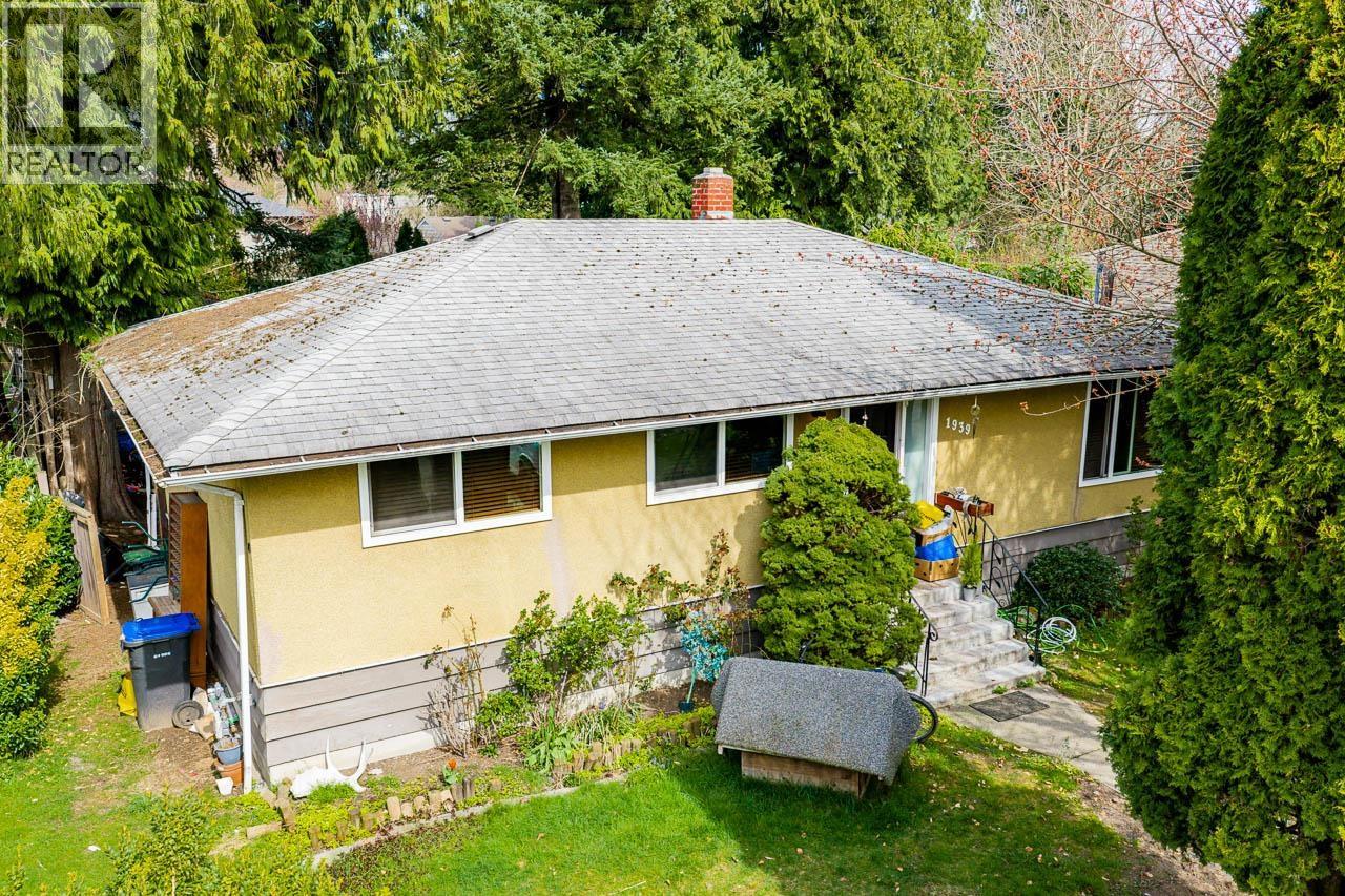 1939 Westminster Avenue, Port Coquitlam, British Columbia  V3B 1E7 - Photo 23 - R3115112