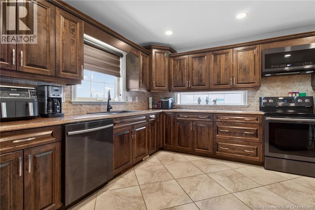124 Larochelle Street, Dieppe, New Brunswick  E1A 8Y5 - Photo 5 - NB133041