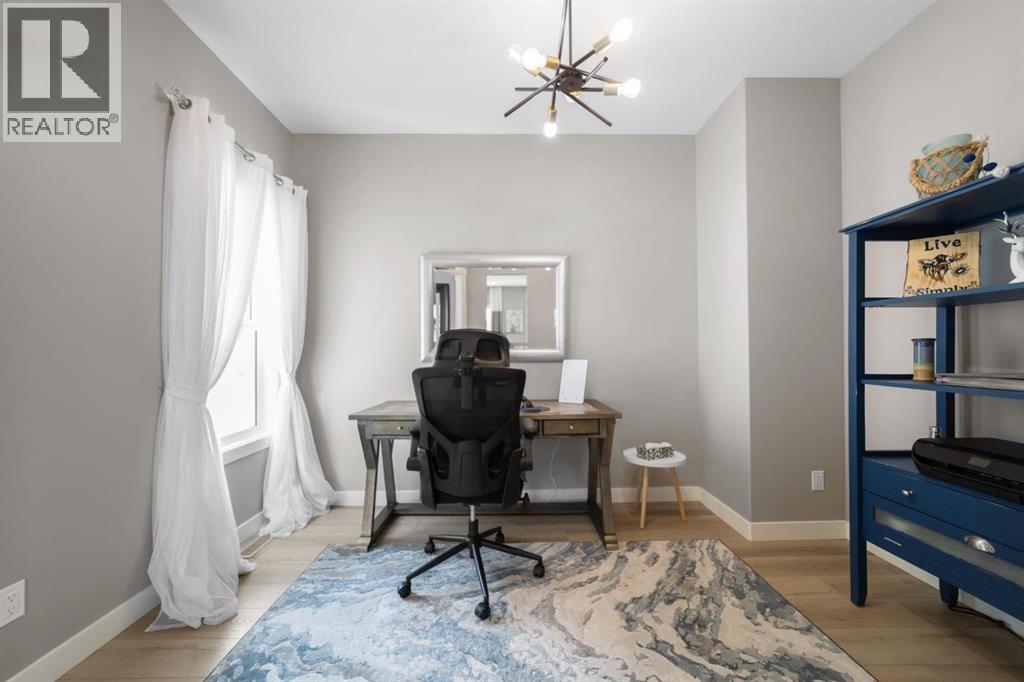 5200 36 Avenue, Camrose, Alberta  T4V 5J2 - Photo 5 - A2261210