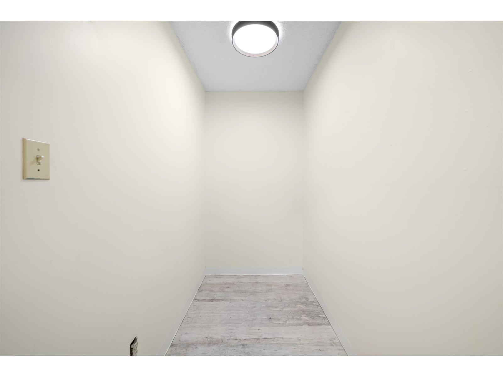 110 15238 100 Avenue, Surrey, British Columbia  V3R 7T9 - Photo 18 - R3085366