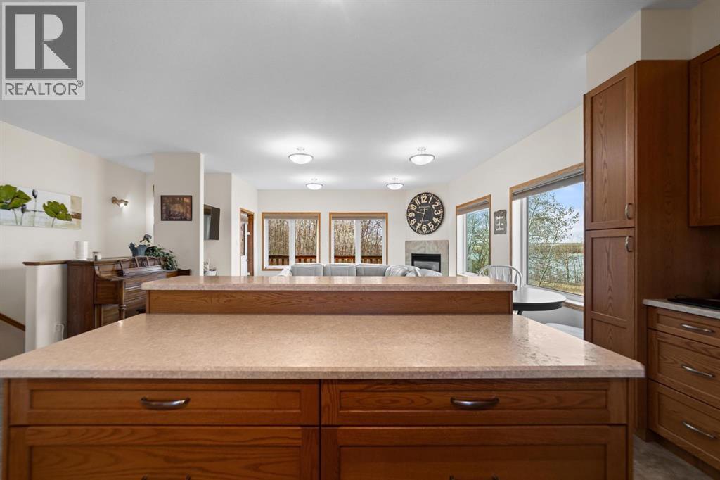 225 Lindgren Street, Ferintosh, Alberta  T0B 1M0 - Photo 11 - A2303552