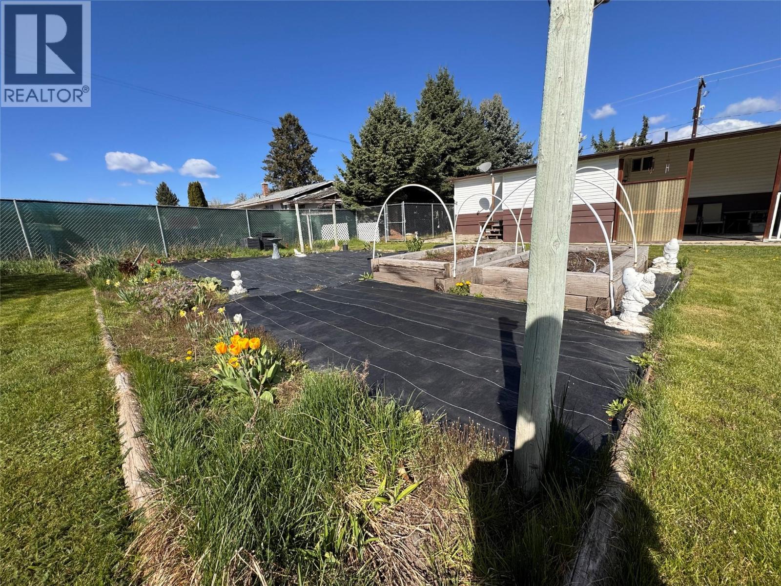 1564 68th Avenue, Grand Forks, British Columbia  V0H 1H0 - Photo 6 - 10377241