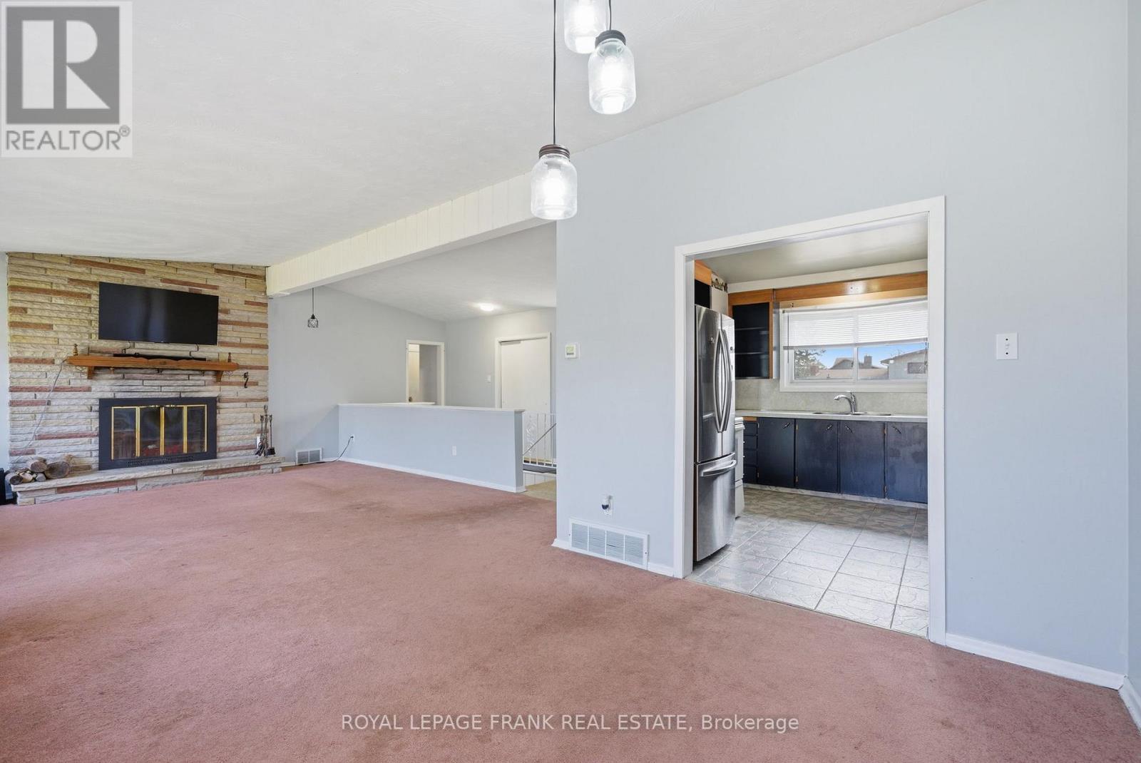 30 Maple Crescent, Kawartha Lakes (Lindsay), Ontario  K9V 2R7 - Photo 16 - X13036480