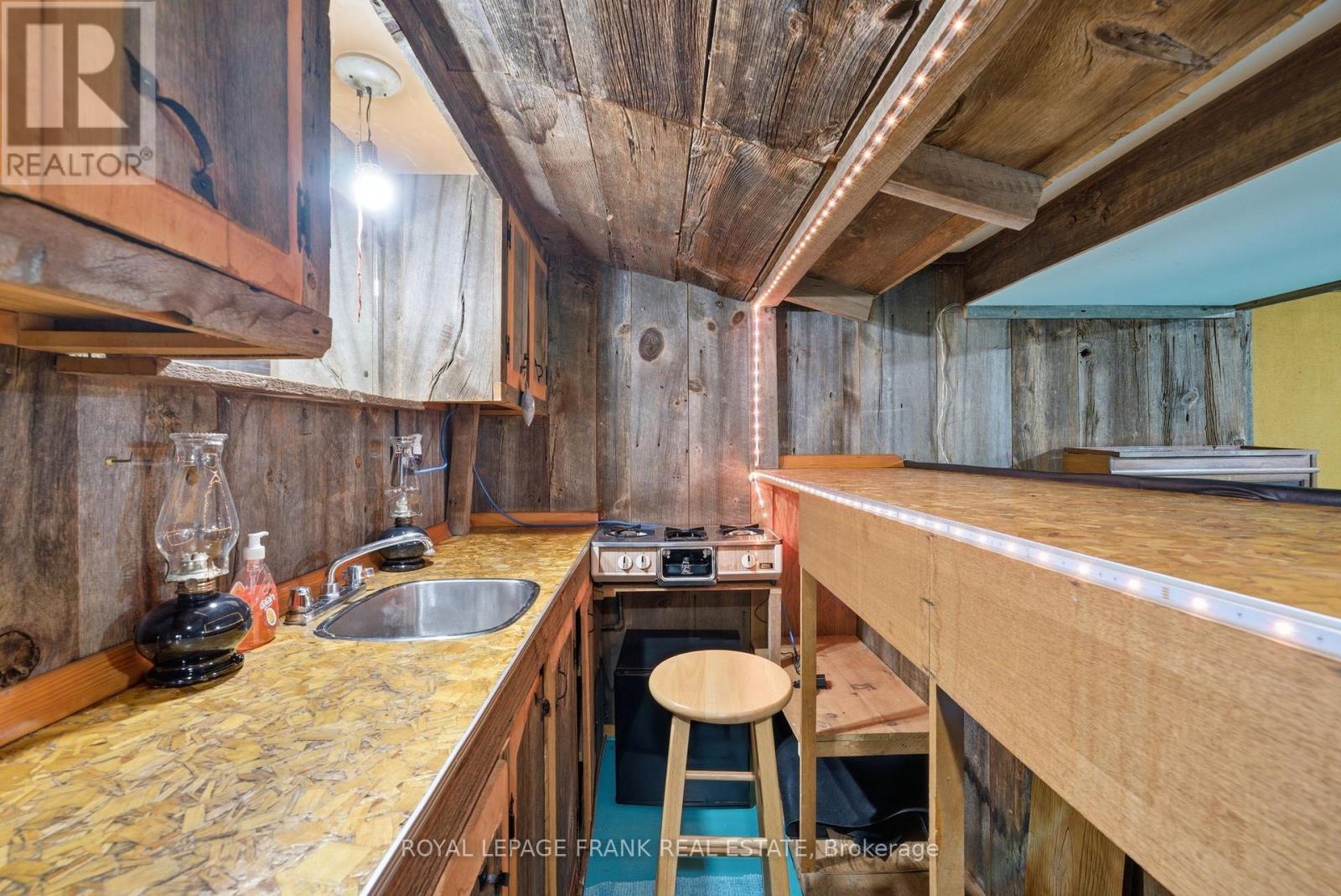 30 Maple Crescent, Kawartha Lakes (Lindsay), Ontario  K9V 2R7 - Photo 30 - X13036480