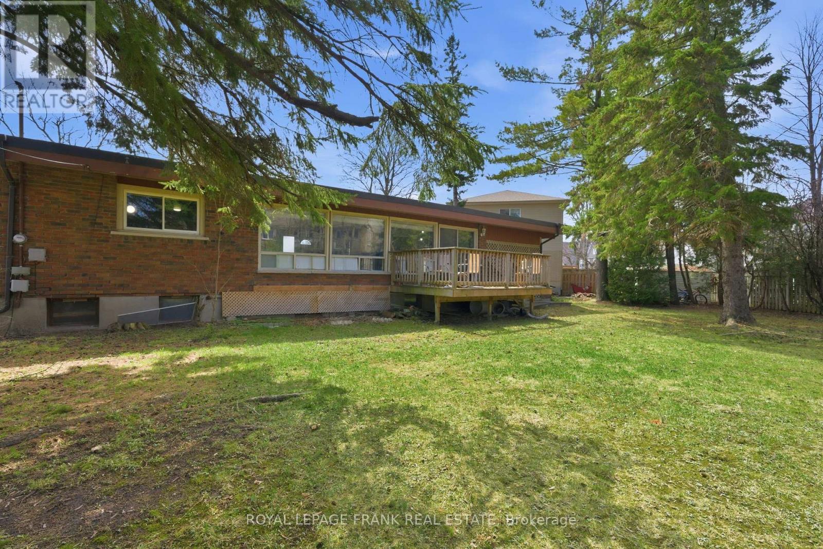 30 Maple Crescent, Kawartha Lakes (Lindsay), Ontario  K9V 2R7 - Photo 37 - X13036480