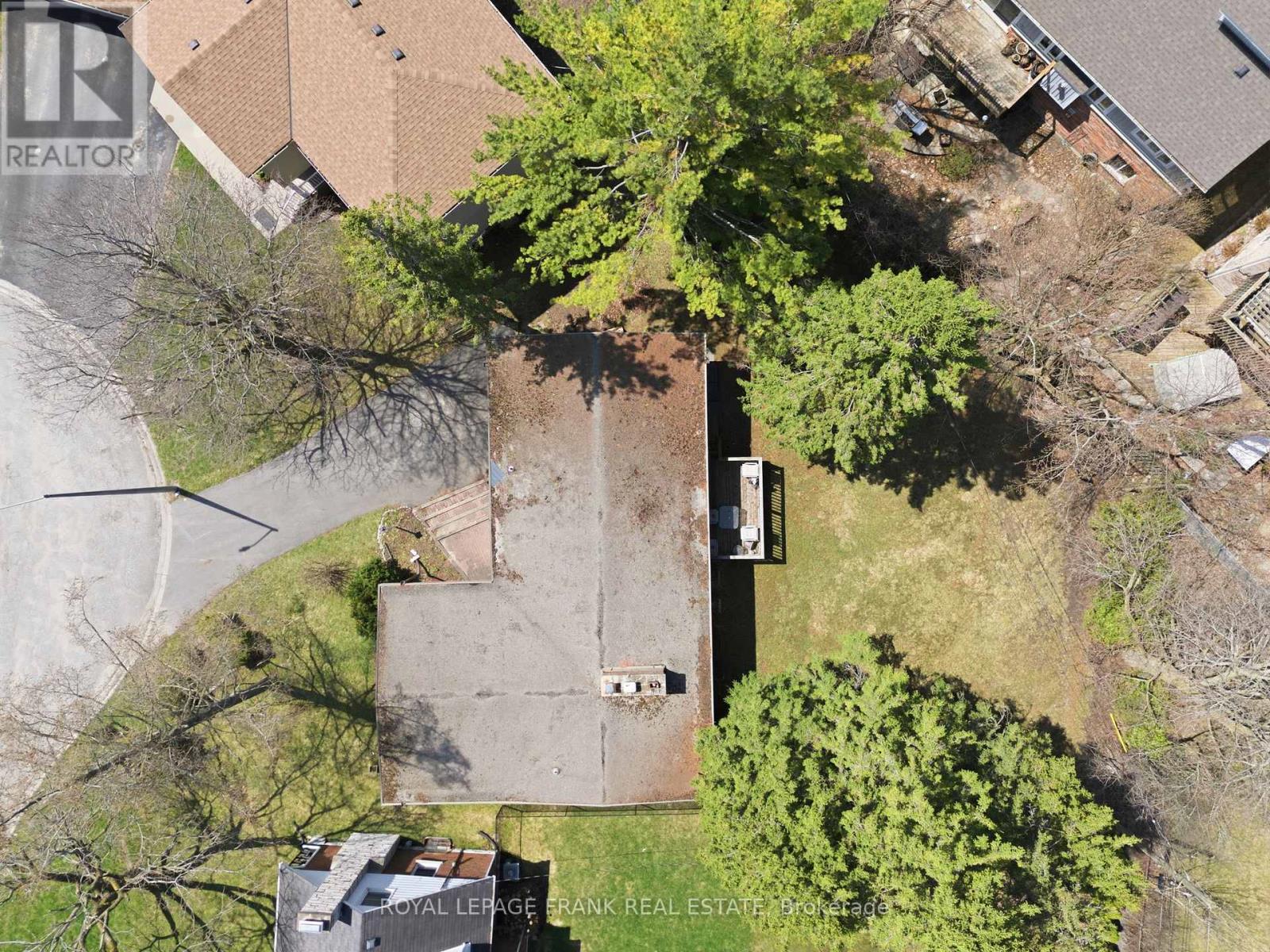 30 Maple Crescent, Kawartha Lakes (Lindsay), Ontario  K9V 2R7 - Photo 41 - X13036480