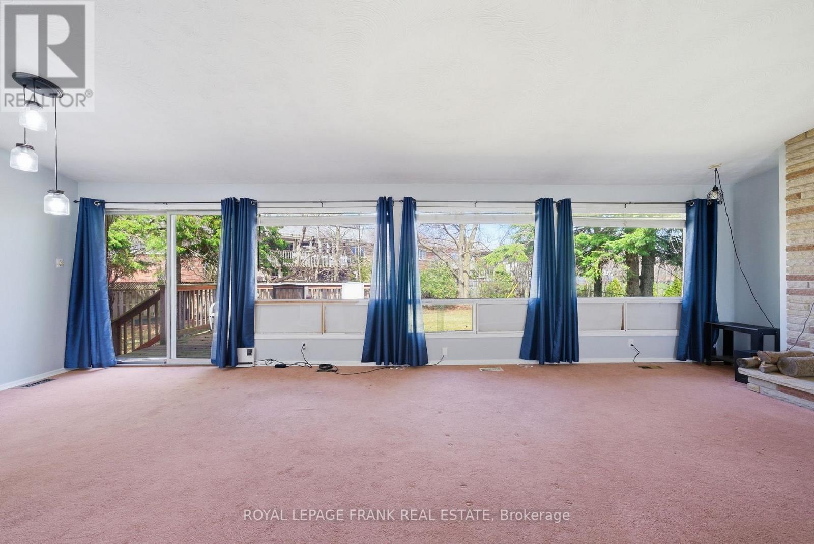 30 Maple Crescent, Kawartha Lakes (Lindsay), Ontario  K9V 2R7 - Photo 8 - X13036480