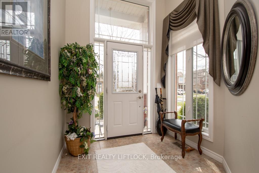 2495 Cunningham Boulevard, Peterborough, Ontario  K9H 0A9 - Photo 3 - X13036500