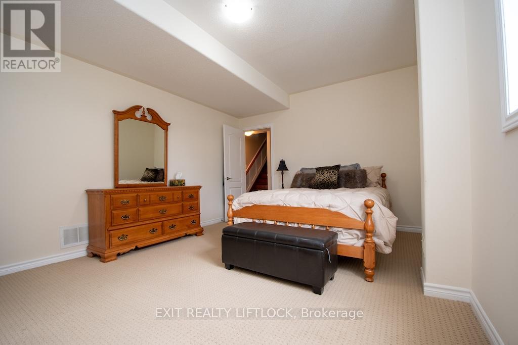 2495 Cunningham Boulevard, Peterborough, Ontario  K9H 0A9 - Photo 32 - X13036500