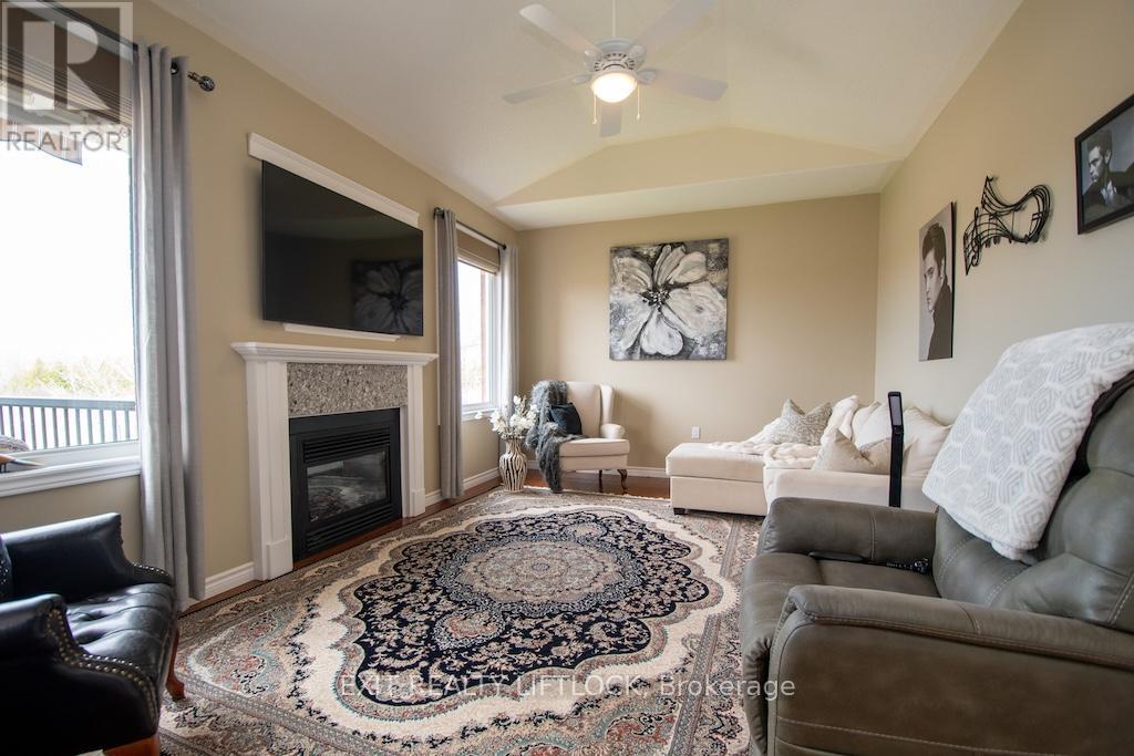 2495 Cunningham Boulevard, Peterborough, Ontario  K9H 0A9 - Photo 5 - X13036500