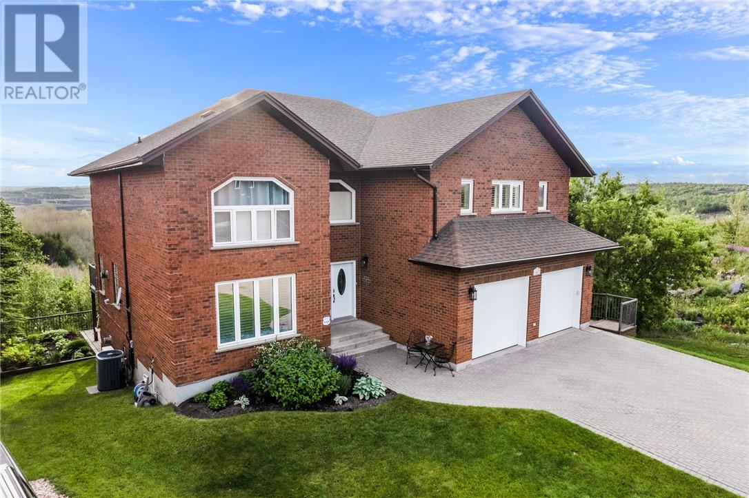 147 Forestdale Drive, Sudbury, Ontario  P3A 5X3 - Photo 2 - 2127258