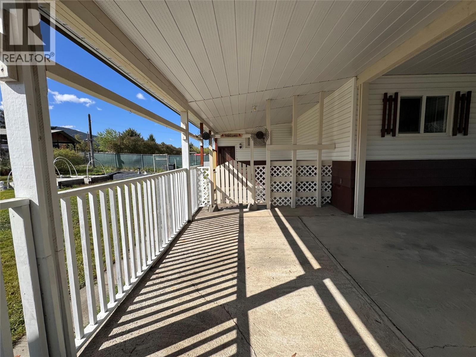 1564 68th Avenue, Grand Forks, British Columbia  V0H 1H0 - Photo 2 - 10377241