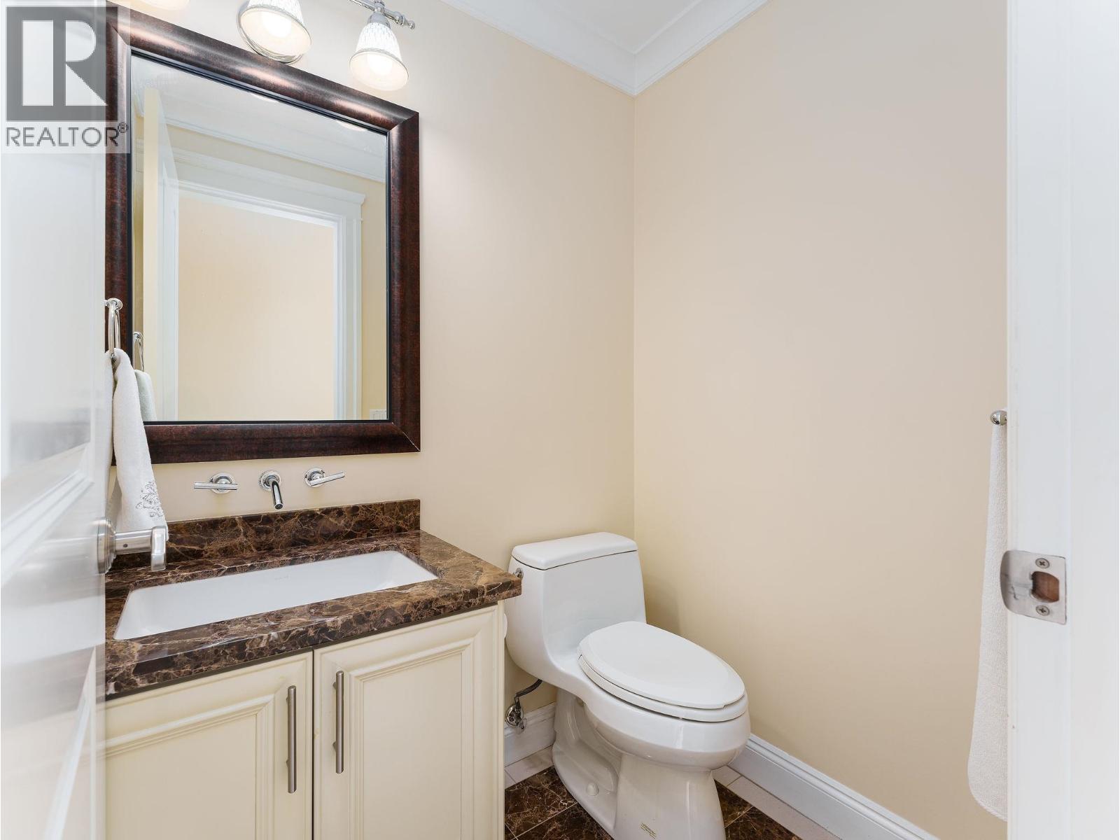 617 E 52nd Avenue, Vancouver, British Columbia  V5X 1G8 - Photo 8 - R3113256