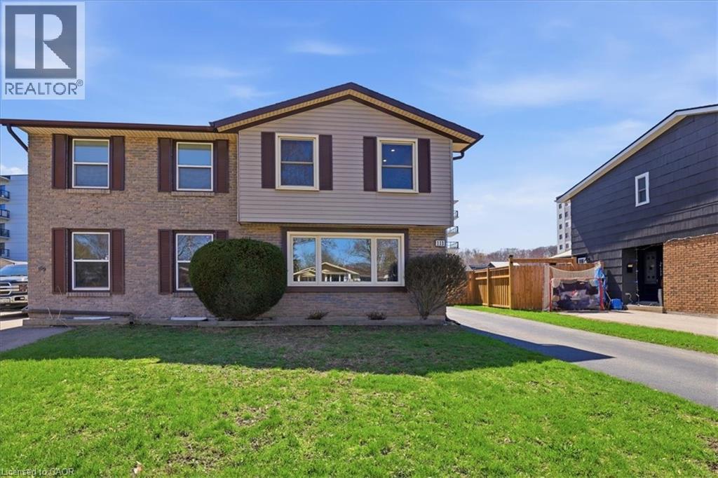 111 Selkirk Drive, Kitchener, Ontario  N2E 1M5 - Photo 2 - 40820651