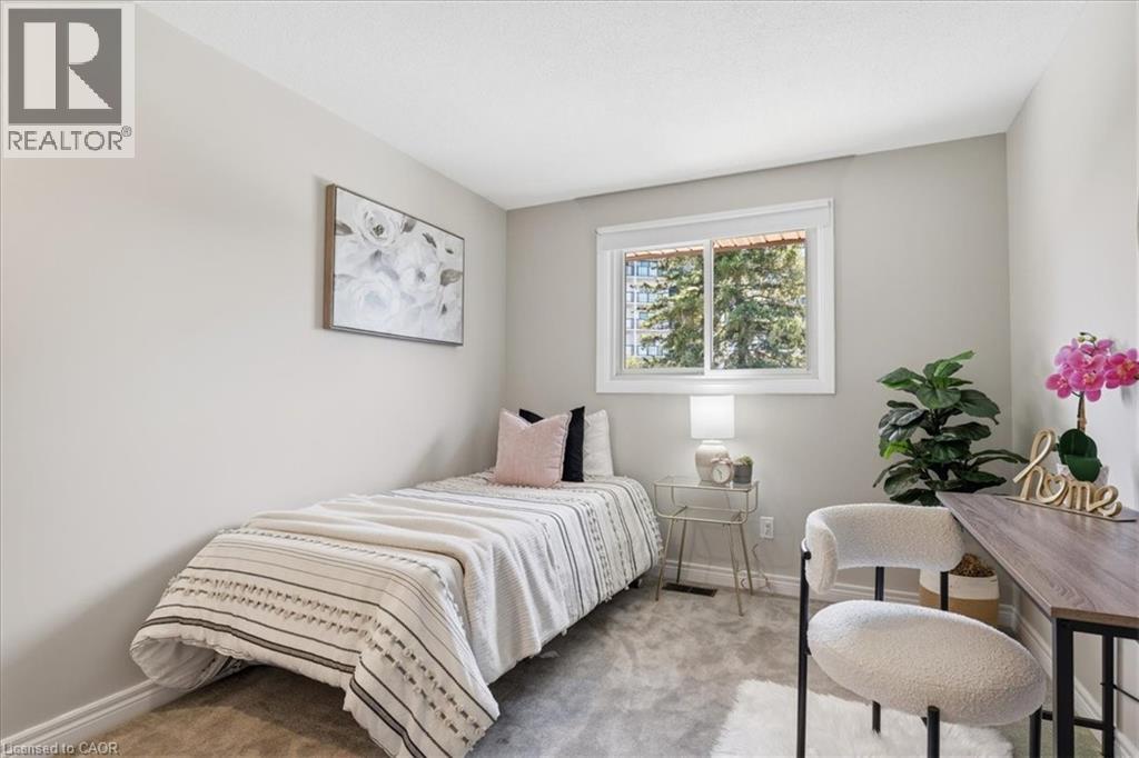 111 Selkirk Drive, Kitchener, Ontario  N2E 1M5 - Photo 13 - 40820651